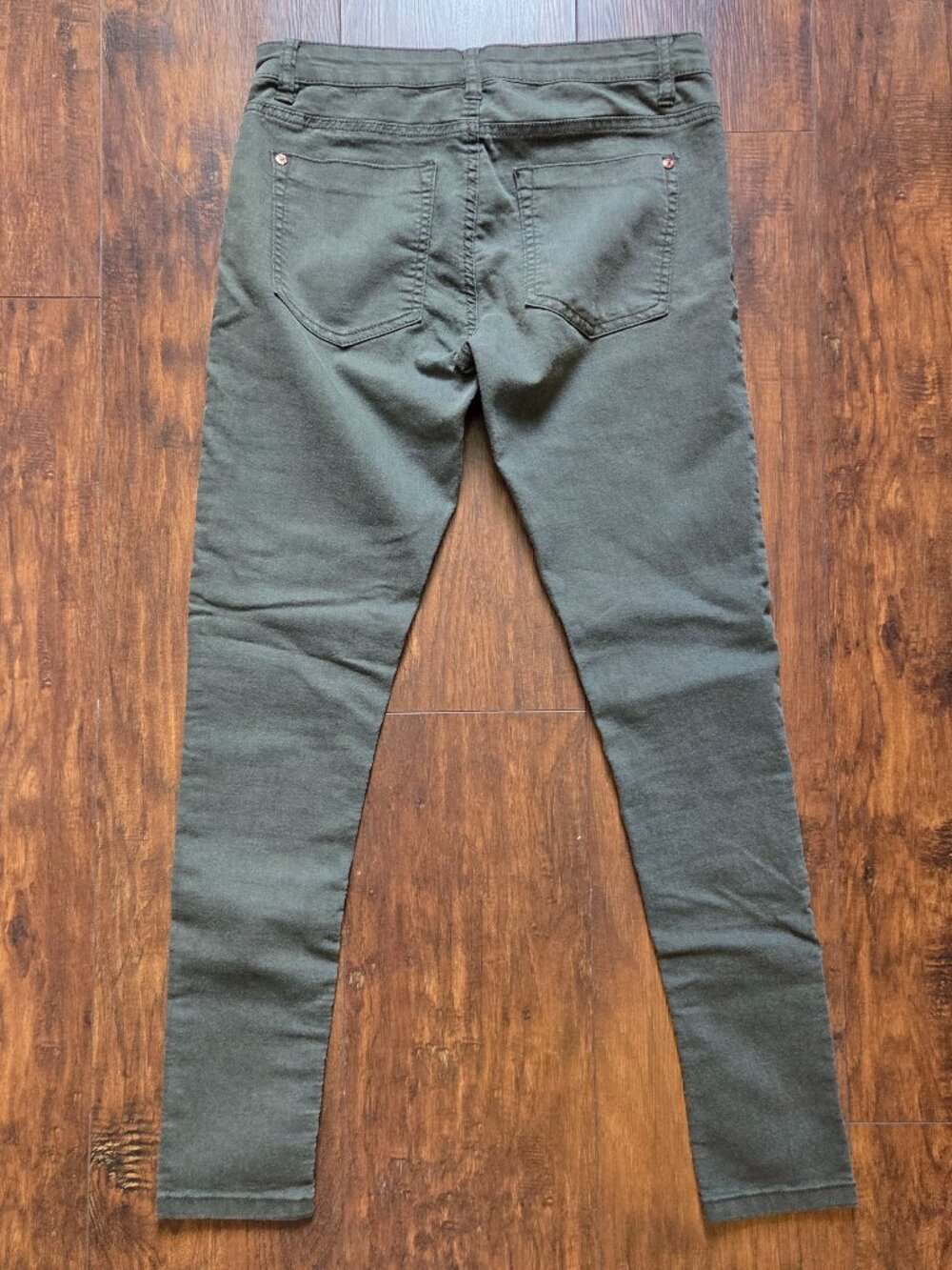 The Jegging Mid Rise Size 6 in army green - Picture 6 of 9